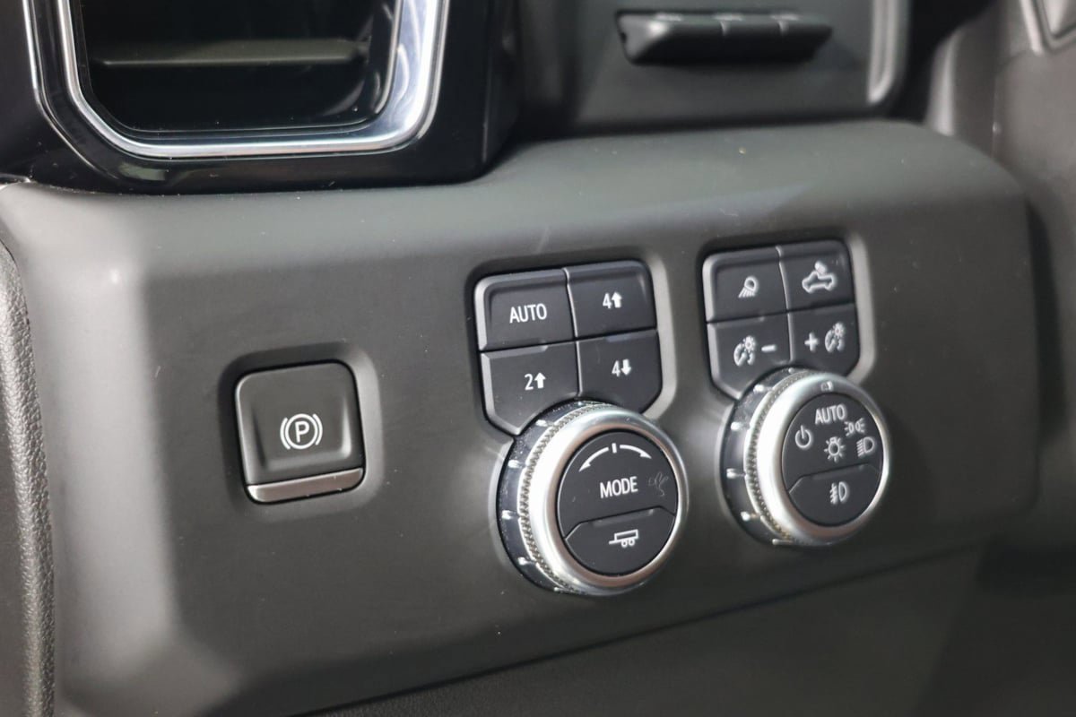 Used 2024 GMC Sierra 1500 Denali Ultimate image 18