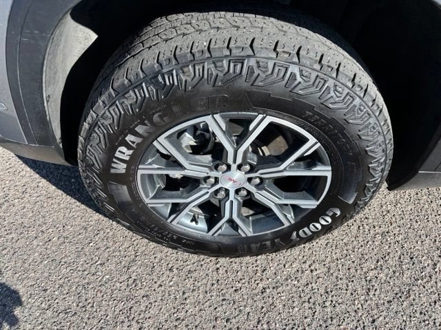 Certified 2024 GMC Acadia AT4 w/ Super Cruise Package AWD/4WD image 11