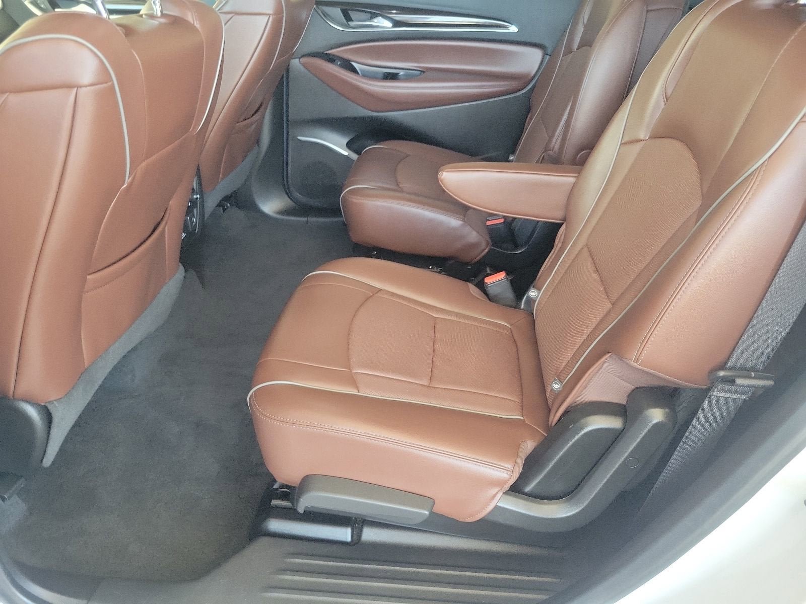 Used 2019 Buick Enclave Avenir w/ Avenir Technology Package AWD/4WD image 13
