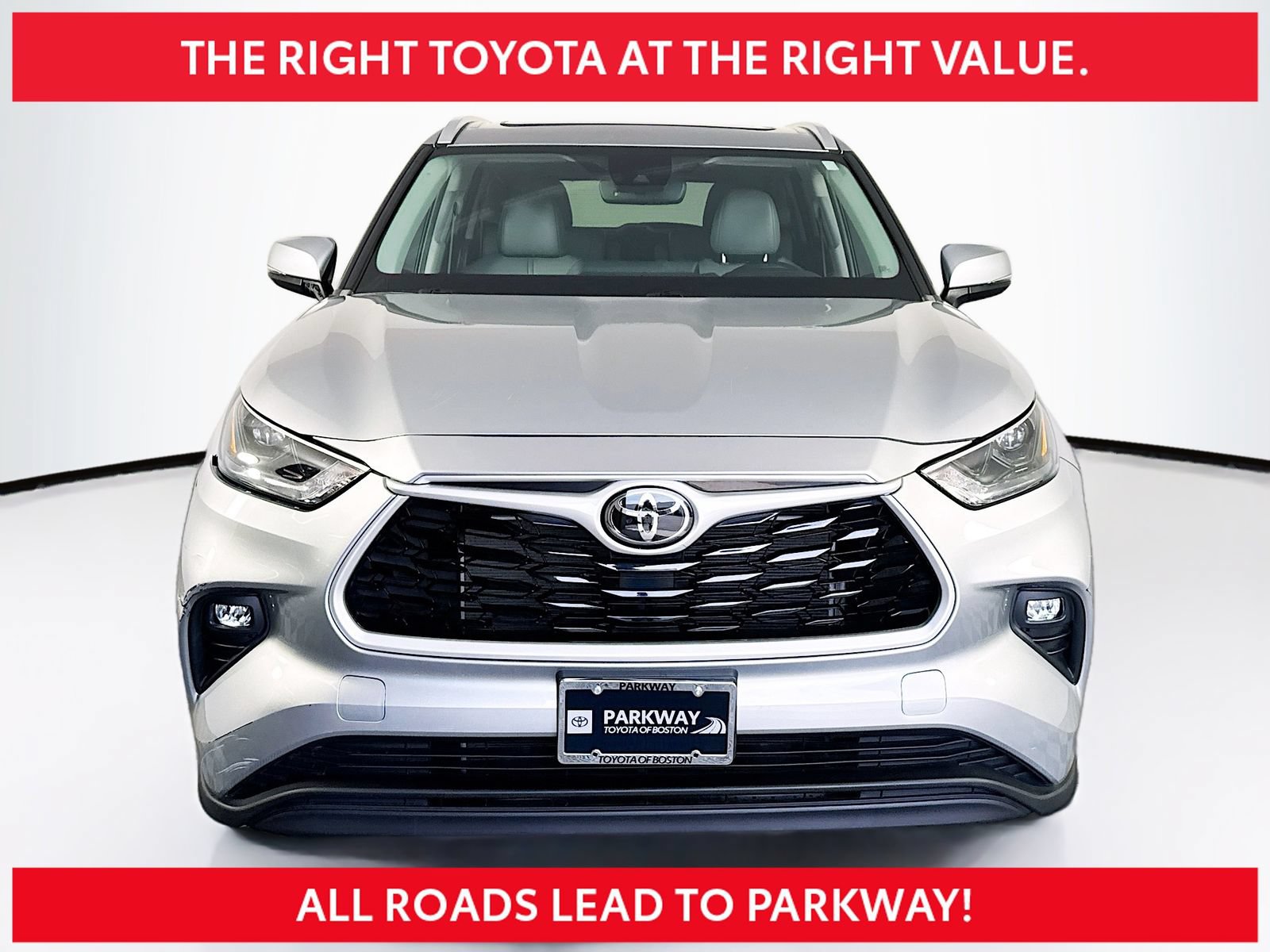 Used 2023 Toyota Highlander XLE AWD/4WD image 1
