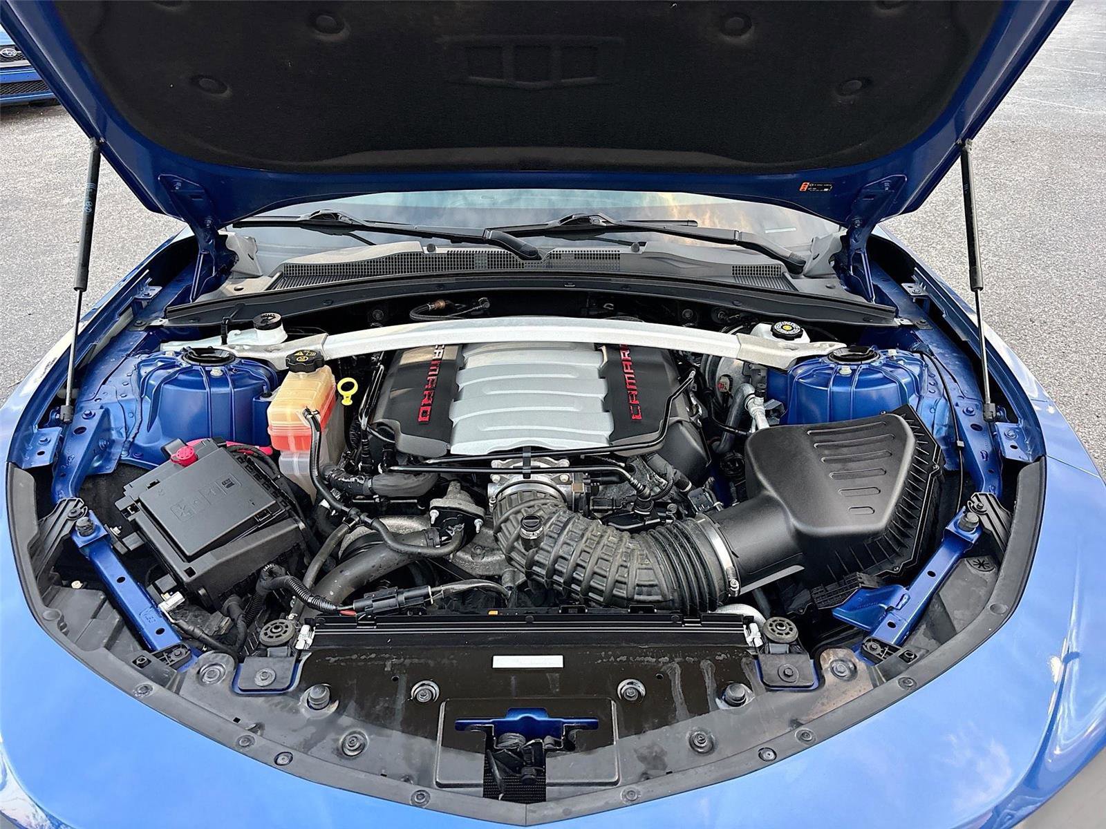 Used 2022 Chevrolet Camaro LT w/ Technology Package image 32