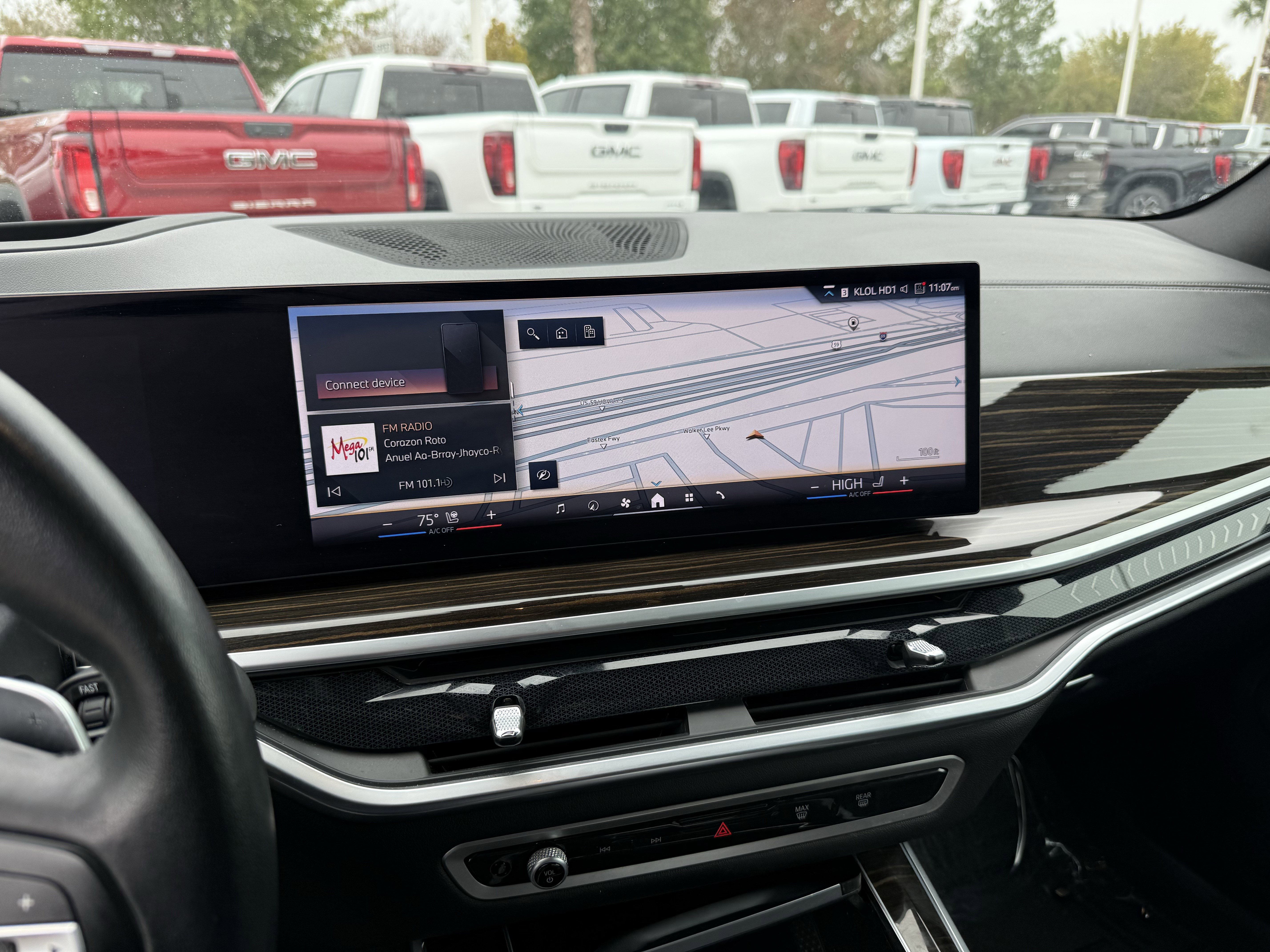 Used 2024 BMW X5 xDrive50e image 19