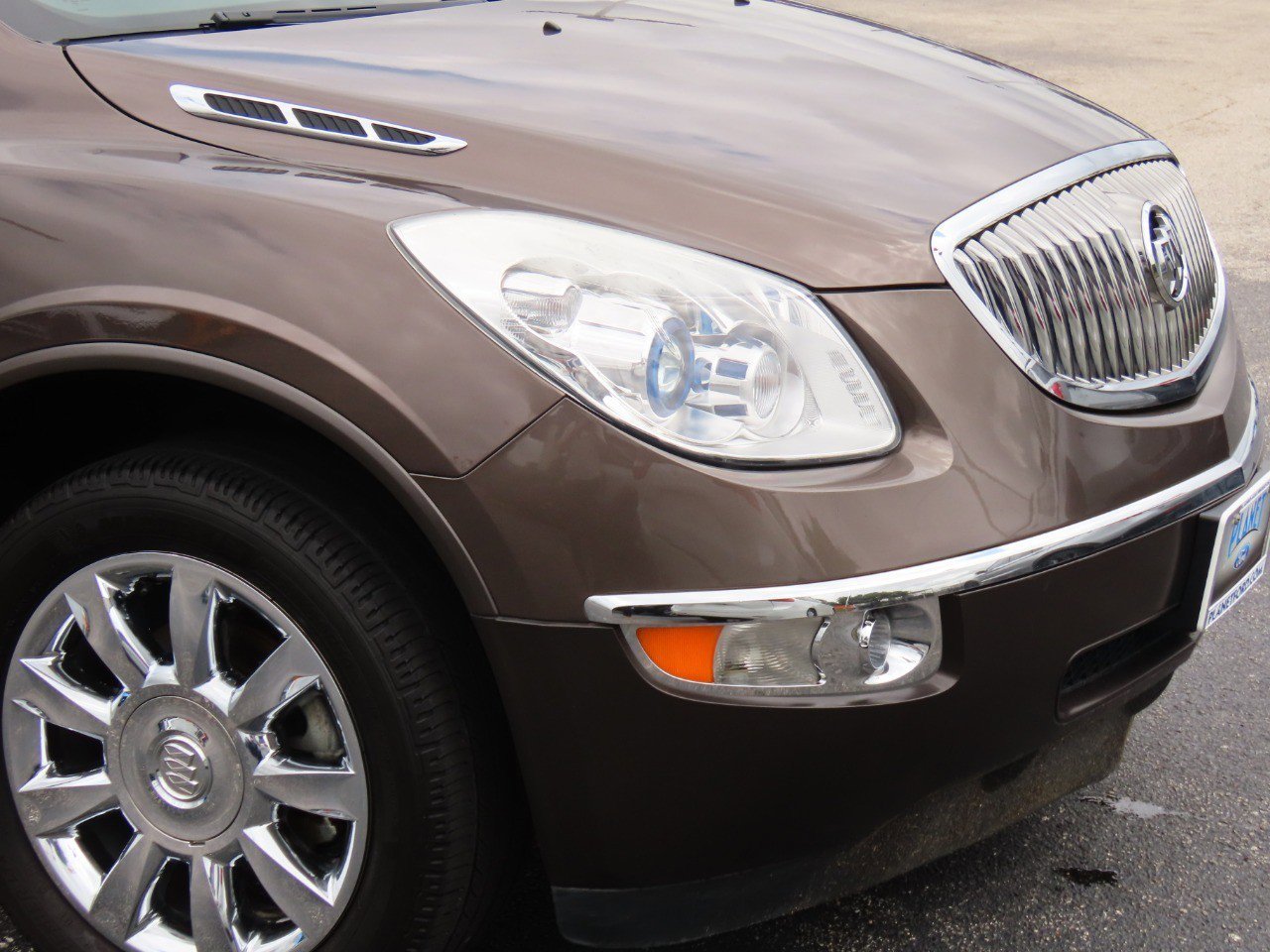 Used 2011 Buick Enclave CXL FWD image 6