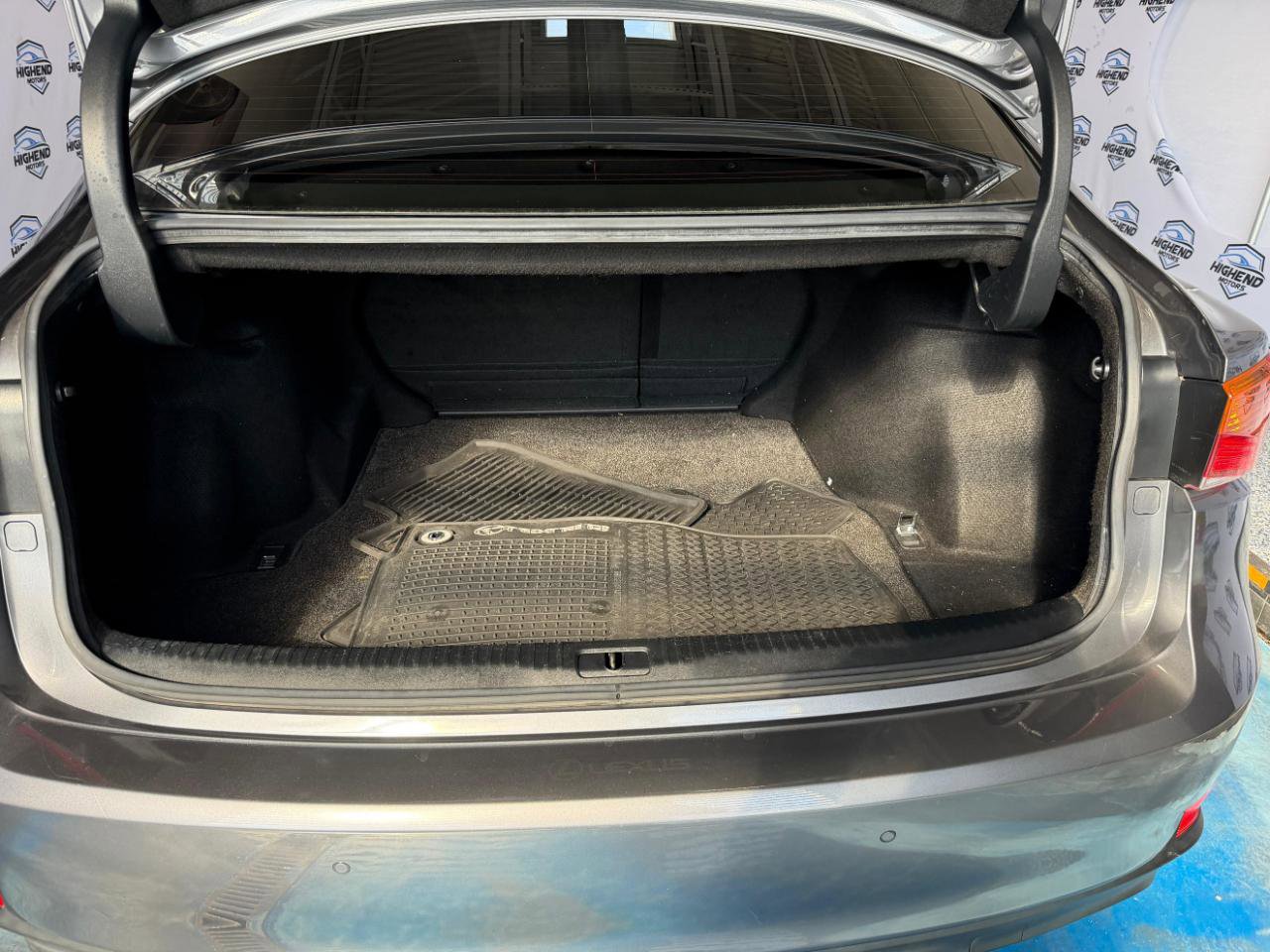 Used 2019 Lexus IS 300 F Sport w/ F Sport Package image 21