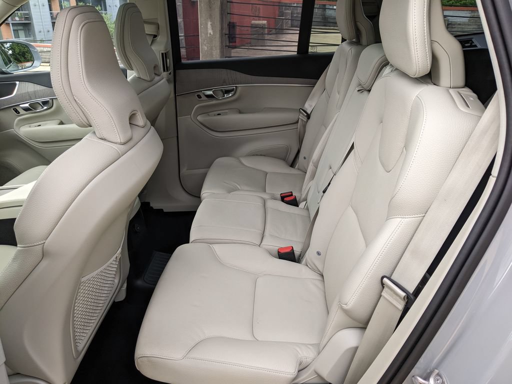 Certified 2025 Volvo XC90 T8 Plus w/ Protection Package Premier AWD/4WD image 23
