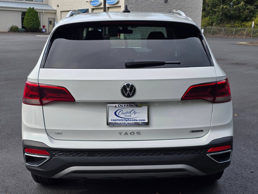 Used 2024 Volkswagen Taos SE AWD/4WD image 27