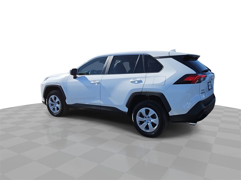 Used 2024 Toyota RAV4 LE image 6