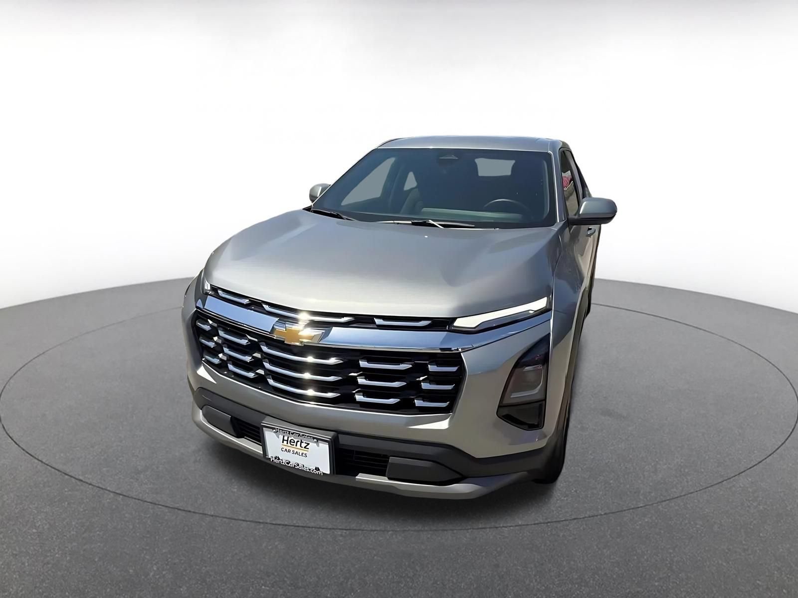 Used 2025 Chevrolet Equinox LT FWD image 9