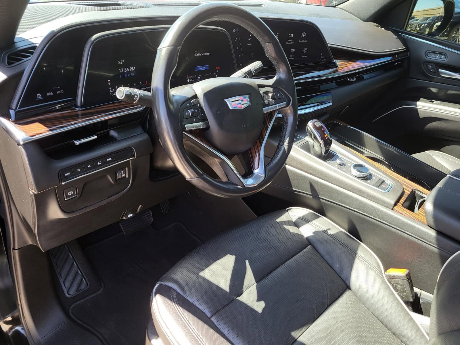 Used 2021 Cadillac Escalade ESV Premium Luxury image 24