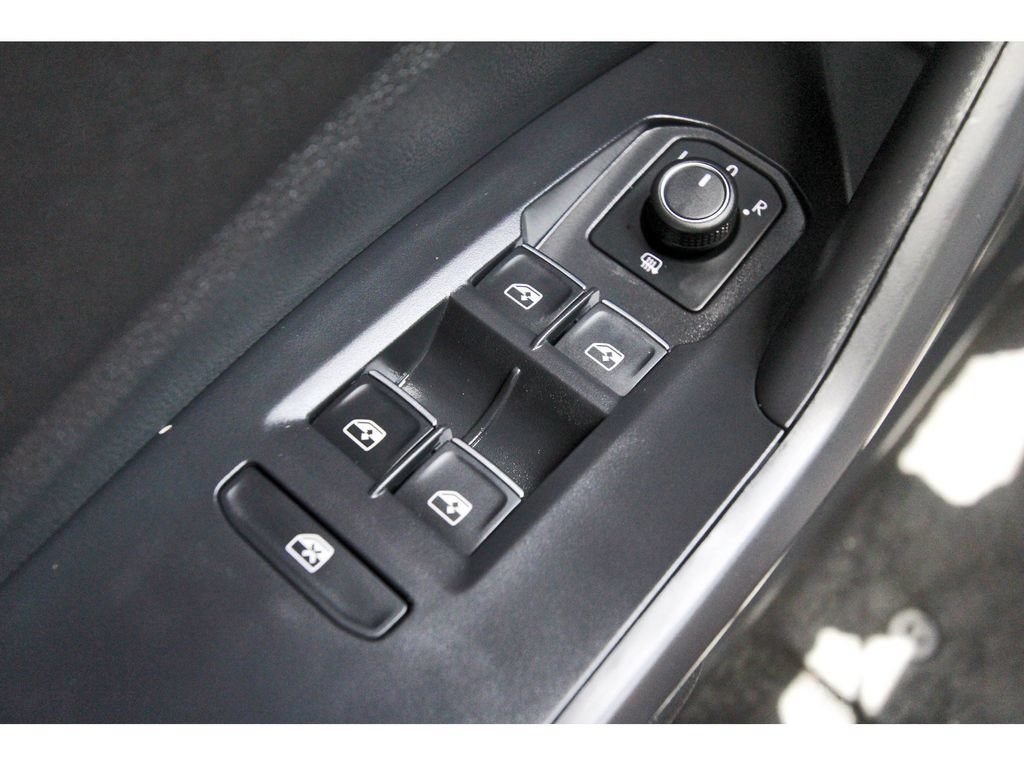 Used 2024 Volkswagen Jetta GLI Autobahn FWD image 21