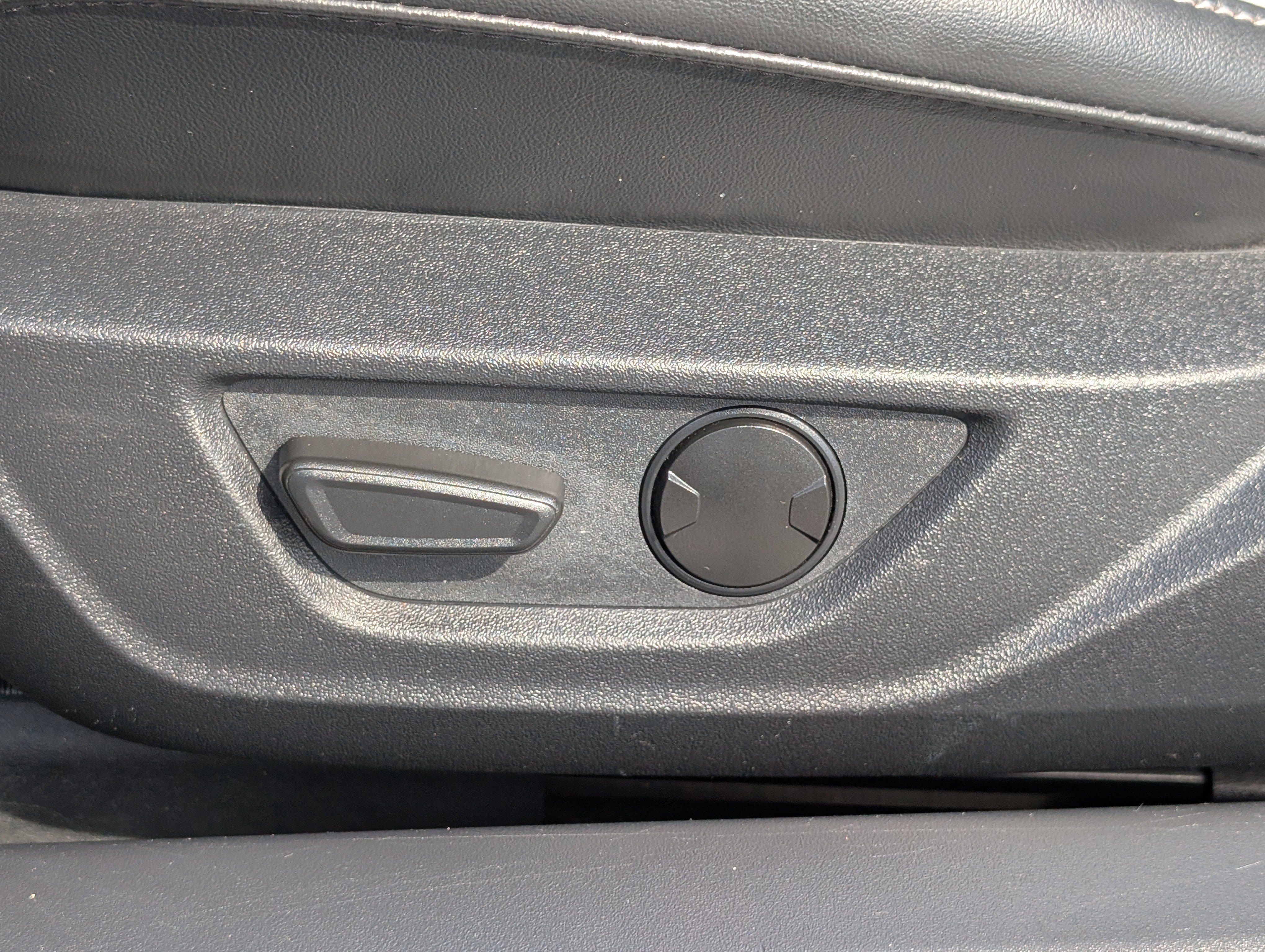 Used 2024 Ford Mustang Premium RWD image 18