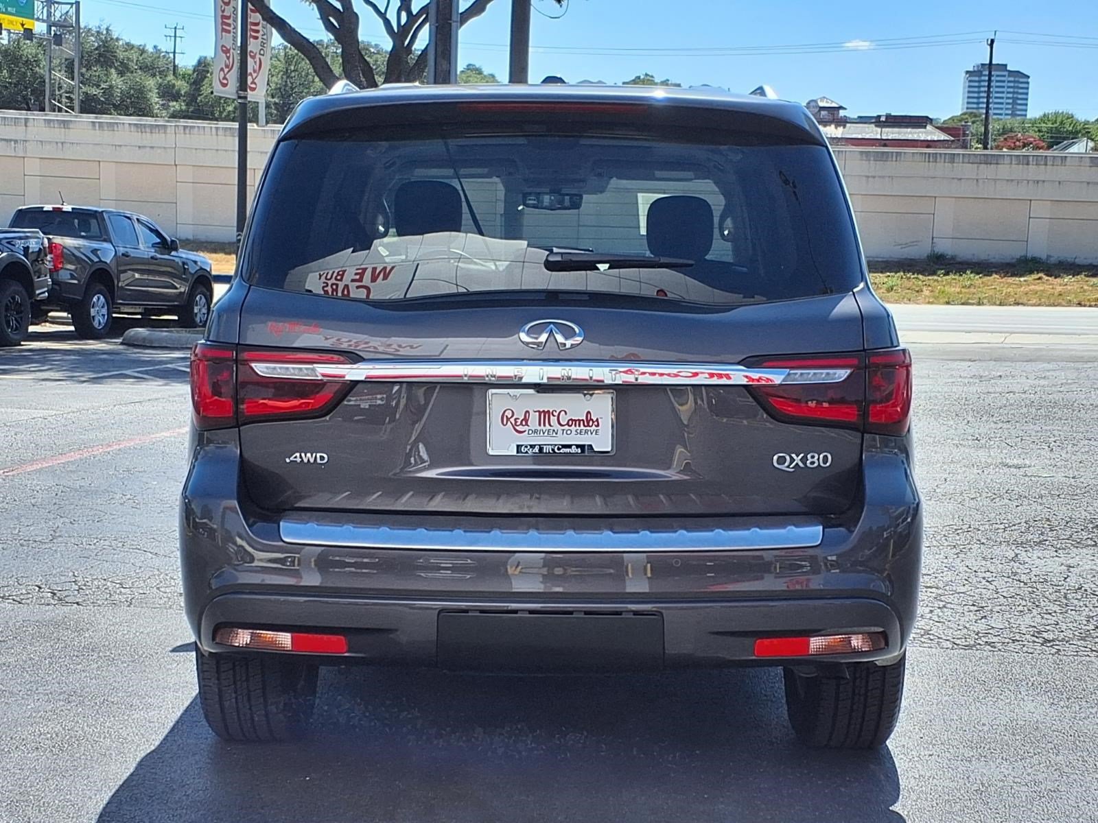 Used 2024 INFINITI QX80 Luxe AWD/4WD image 7