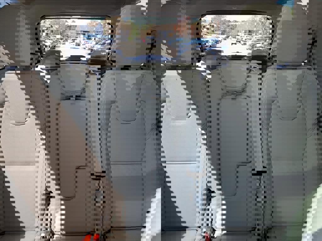 New 2026 Volvo XC90 T8 Ultra w/ Protection Package Premier image 16