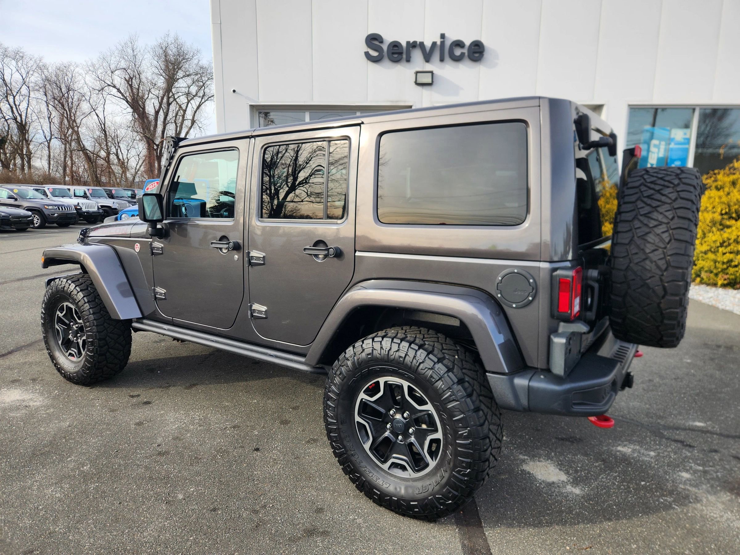 Used 2016 Jeep Wrangler Unlimited Rubicon image 10