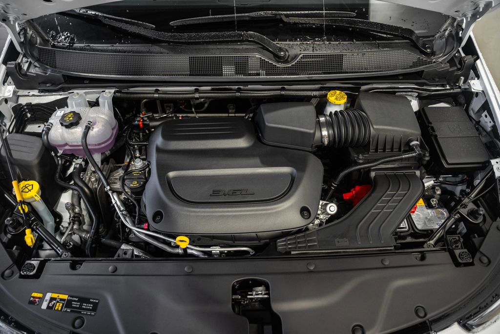 New 2026 Chrysler Pacifica Select image 18