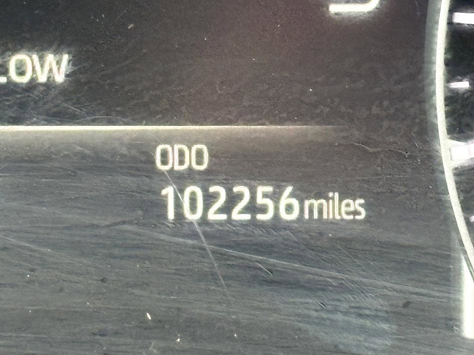 Used 2021 Toyota Highlander XLE image 22