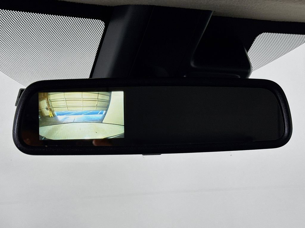 Used 2021 Chevrolet Express 3500 w/ Driver Convenience Package RWD image 16