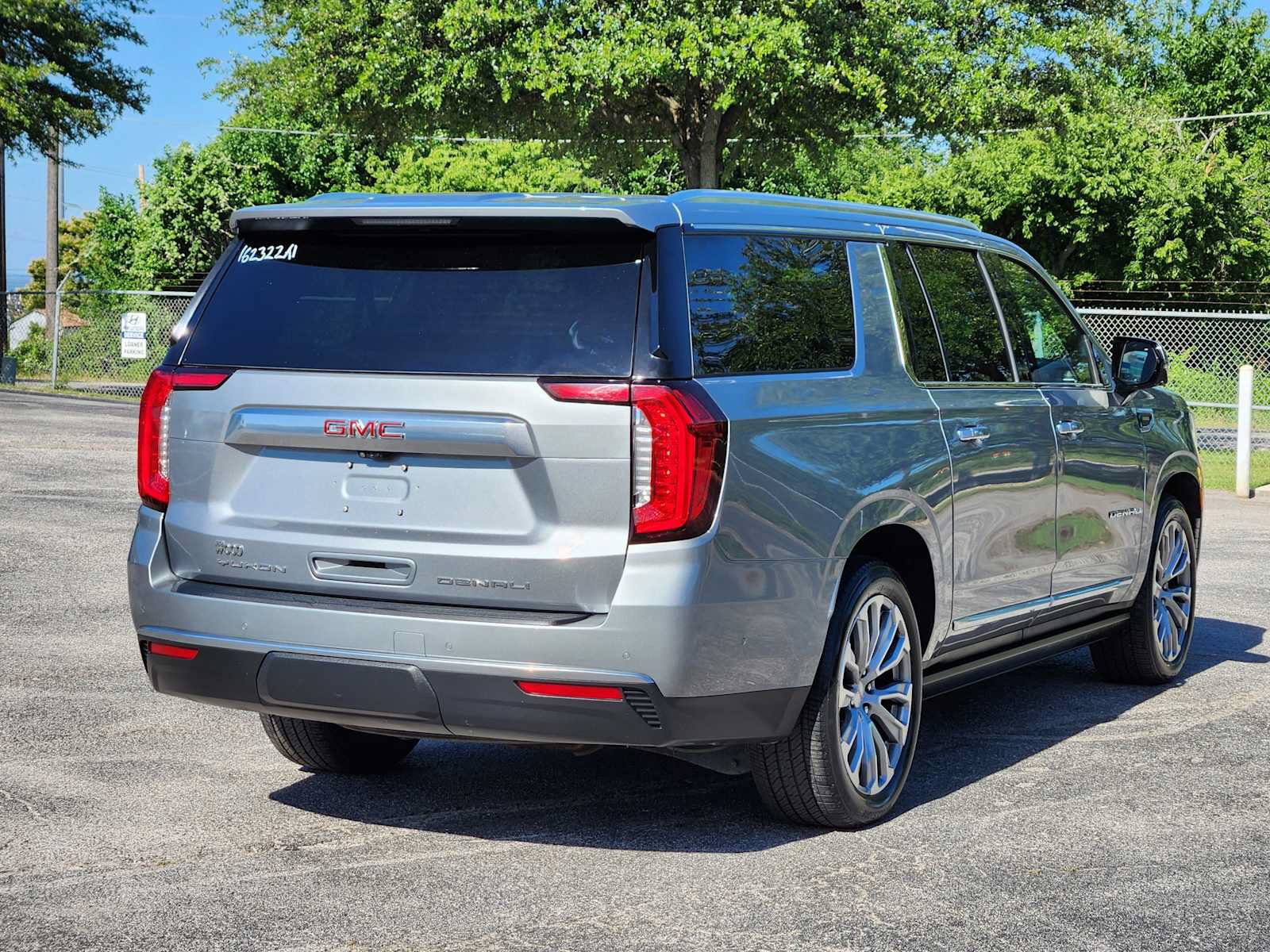 Certified 2024 GMC Yukon XL Denali w/ Denali Reserve Package AWD/4WD image 7
