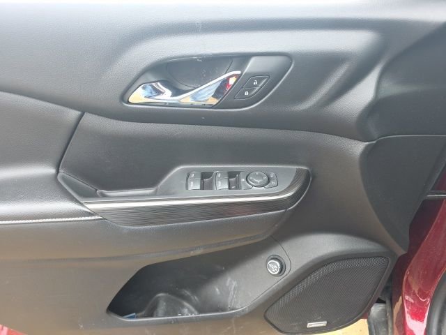 Used 2017 GMC Acadia SLT image 12