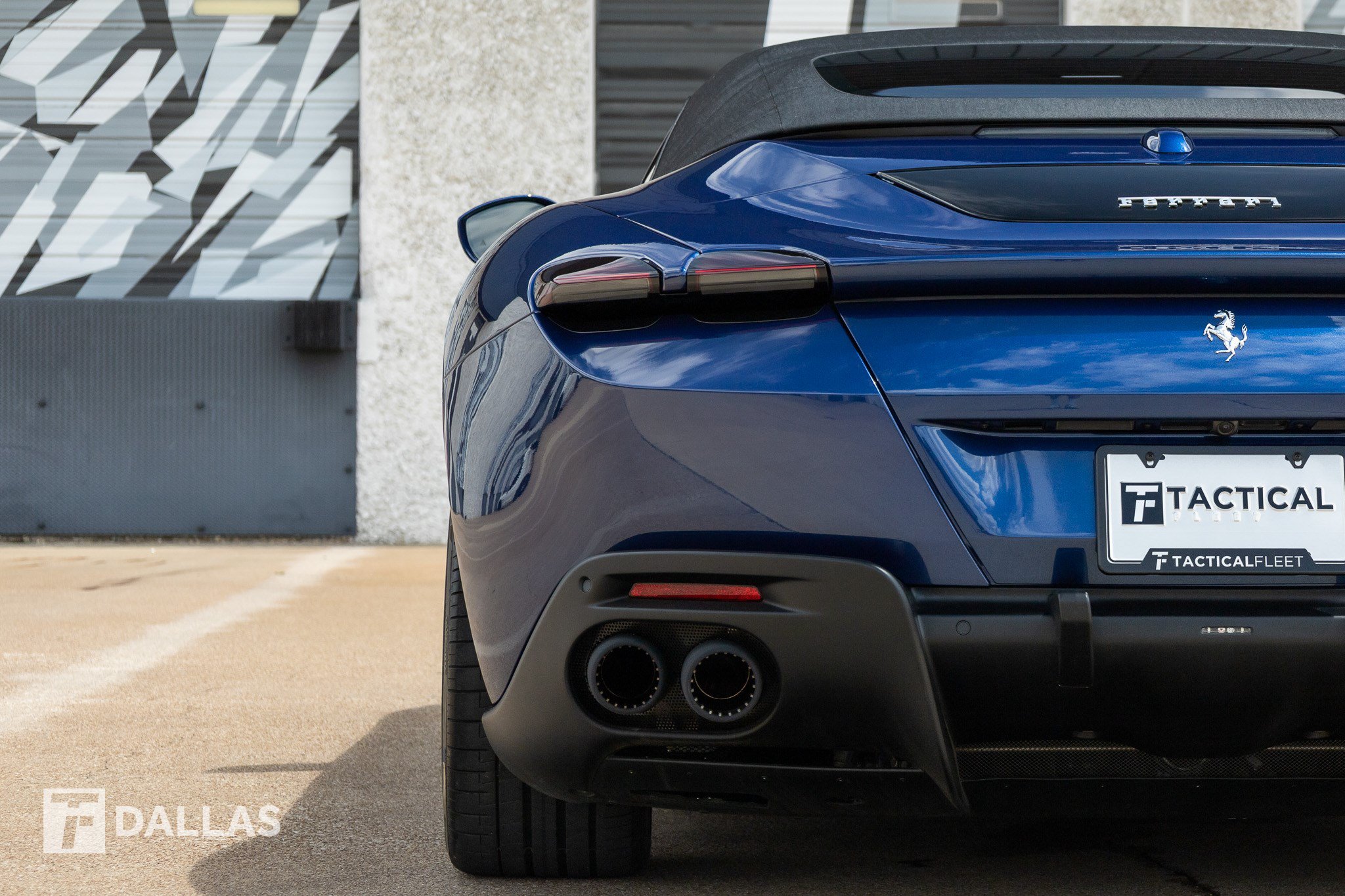 Used 2025 Ferrari Roma Spider RWD image 14