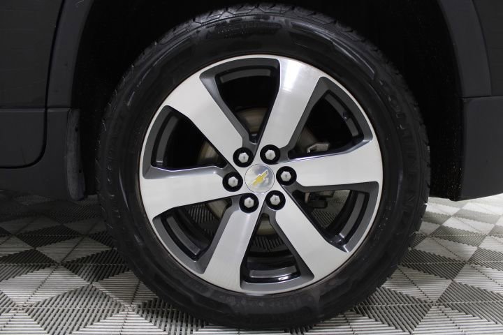 Used 2020 Chevrolet Traverse LT w/ LT Premium Package AWD/4WD image 52