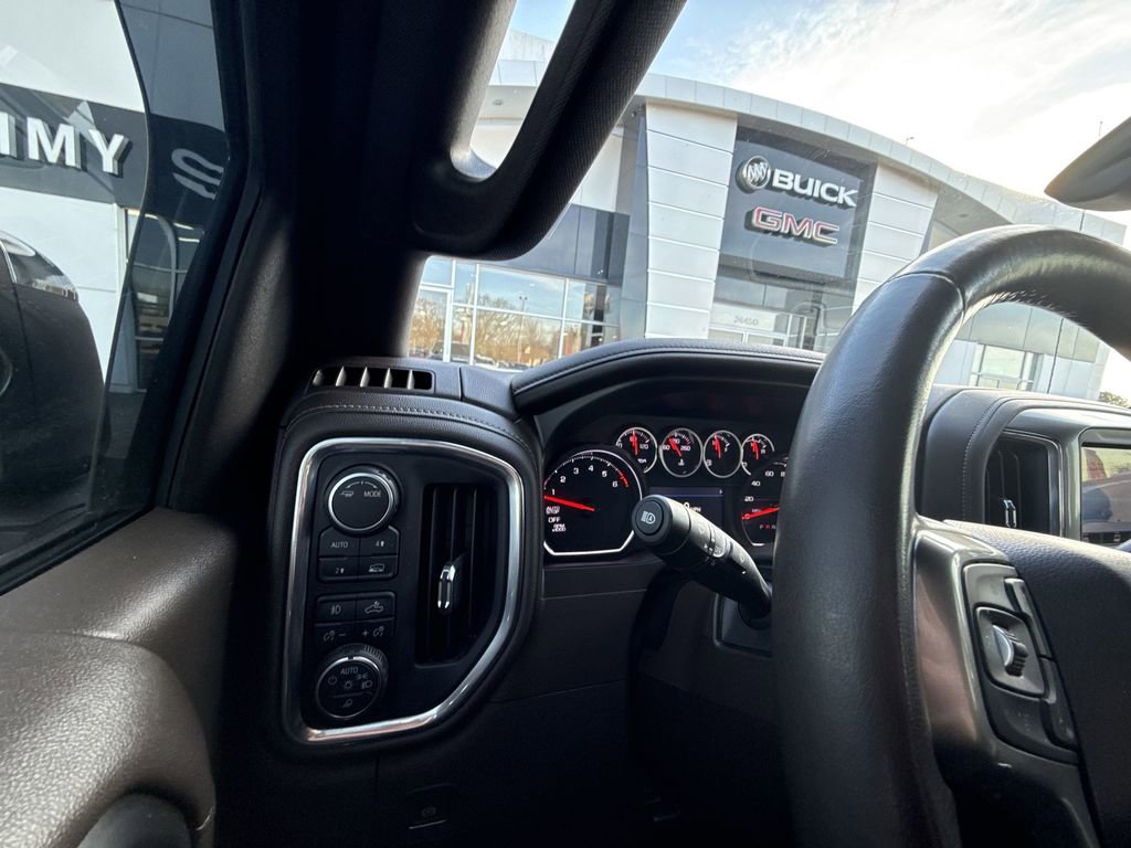 Certified 2021 Chevrolet Silverado 1500 LTZ w/ LTZ Premium Package image 24