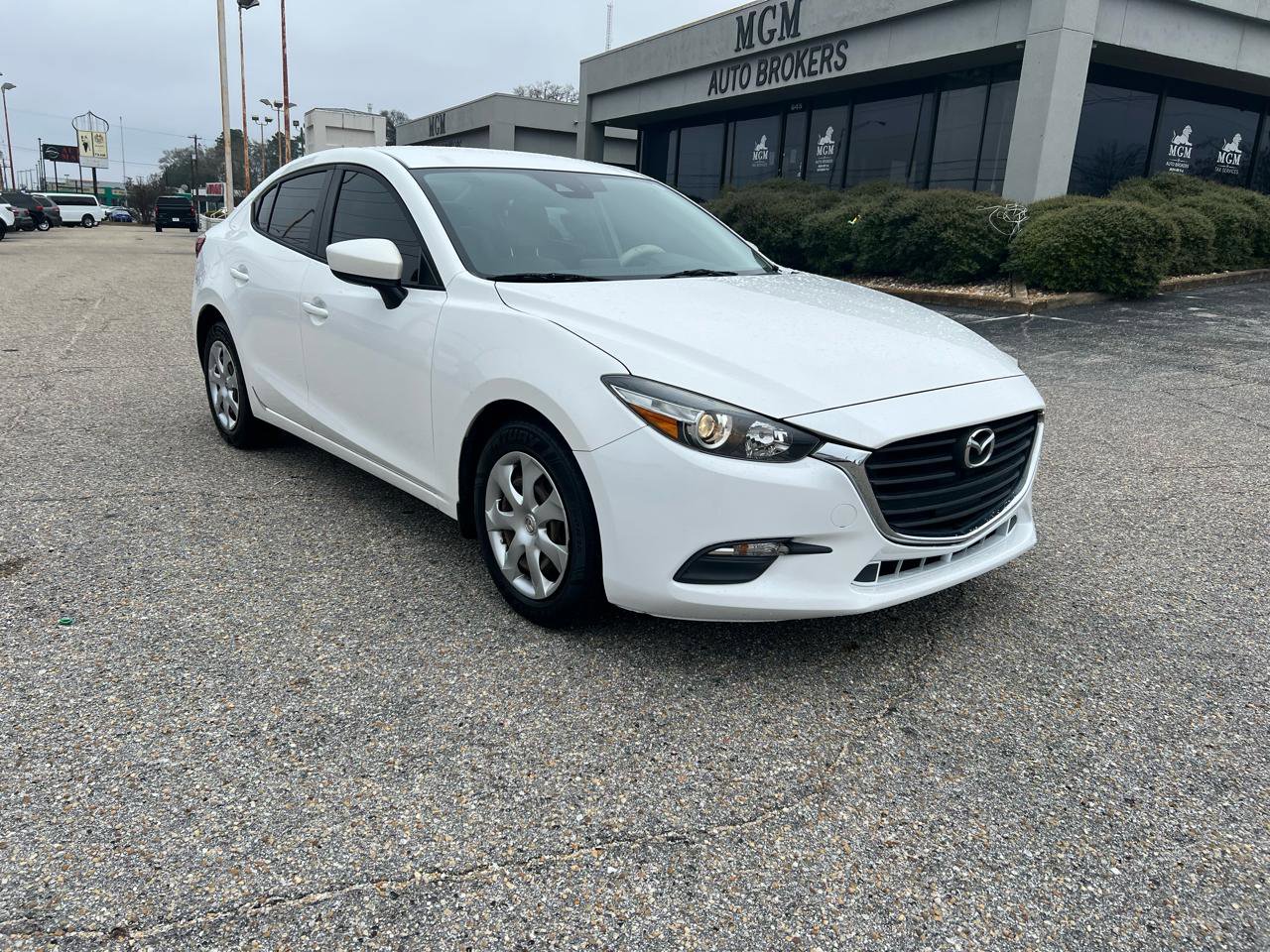 Used 2018 MAZDA MAZDA3 Sport image 27