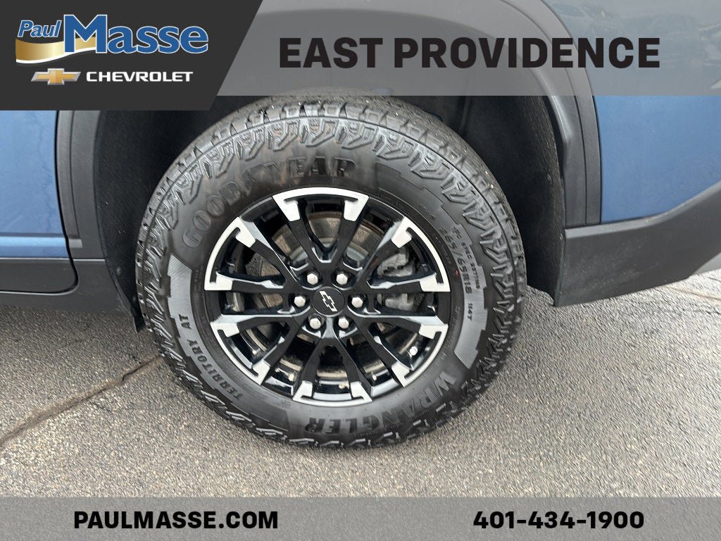 Used 2025 Chevrolet Traverse Z71 w/ Driver Confidence Package image 8