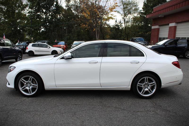 Used 2017 Mercedes-Benz E 300 image 2