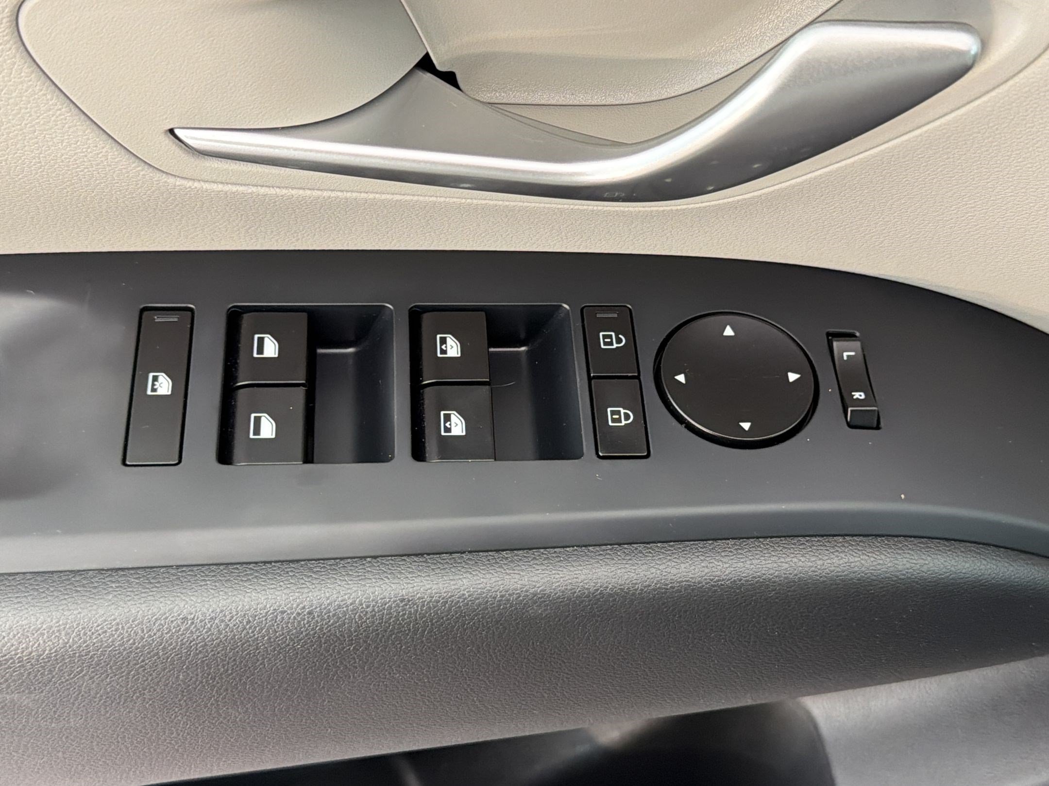 Used 2025 Hyundai Tucson SEL FWD image 27