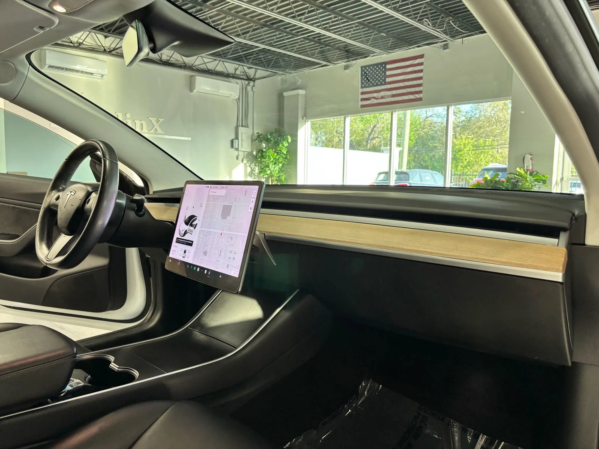 Used 2018 Tesla Model 3 Long Range image 11