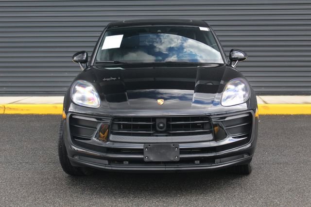Used 2023 Porsche Macan Turbo image 11