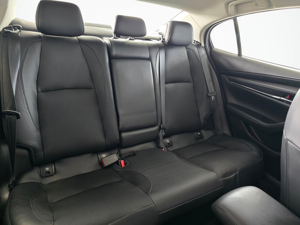 Used 2021 MAZDA MAZDA3 s FWD image 36