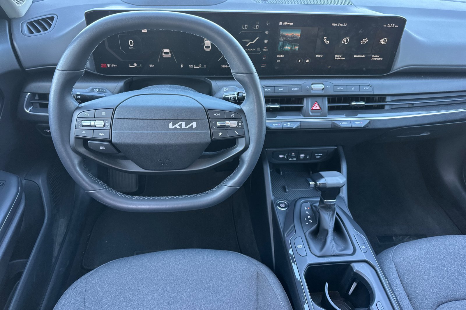 Used 2025 Kia K4 EX FWD image 16