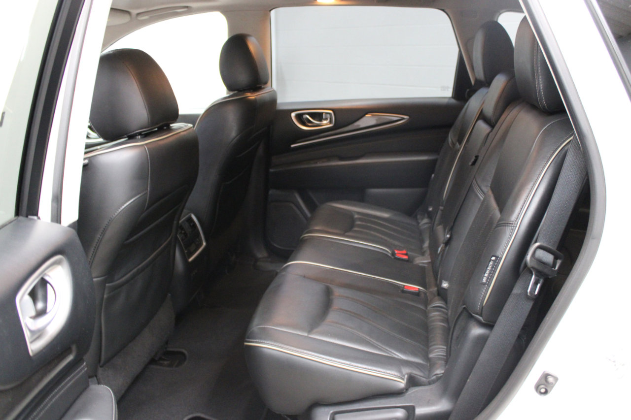 Used 2019 INFINITI QX60 Luxe w/ Essential Package image 12