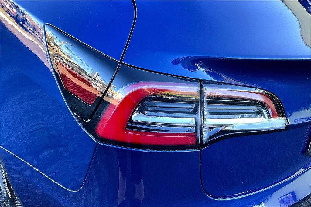 Used 2019 Tesla Model 3 Long Range image 29