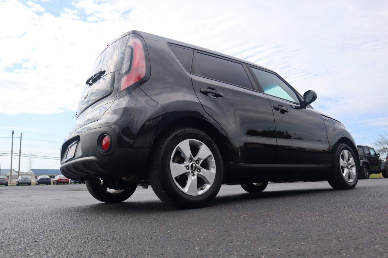Used 2018 Kia Soul FWD image 16