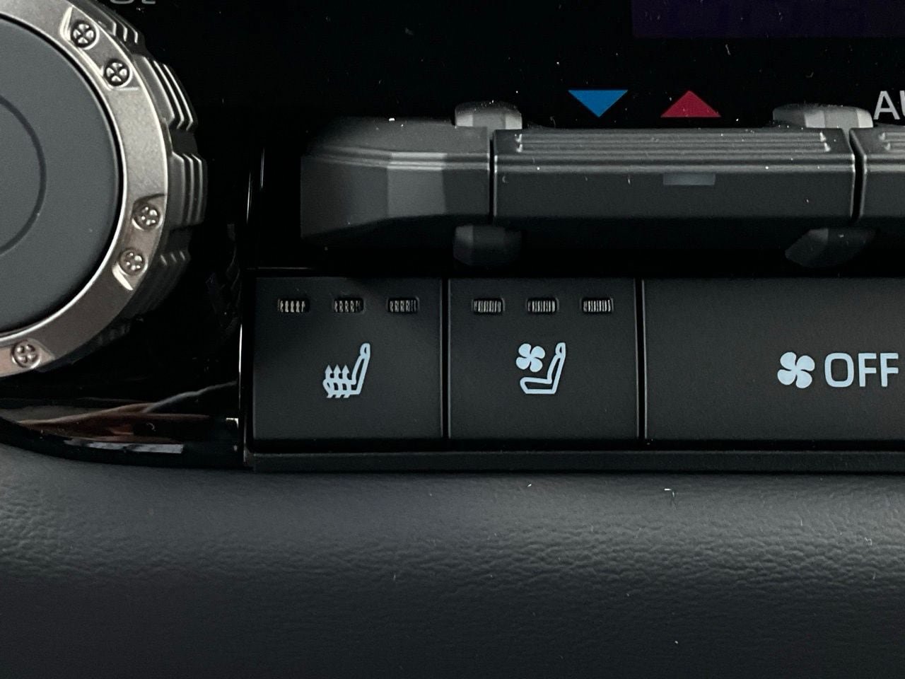 New 2026 Toyota Tundra Platinum AWD/4WD image 34
