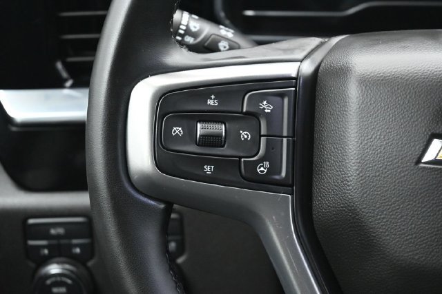 Used 2024 Chevrolet Silverado 1500 LT AWD/4WD image 17