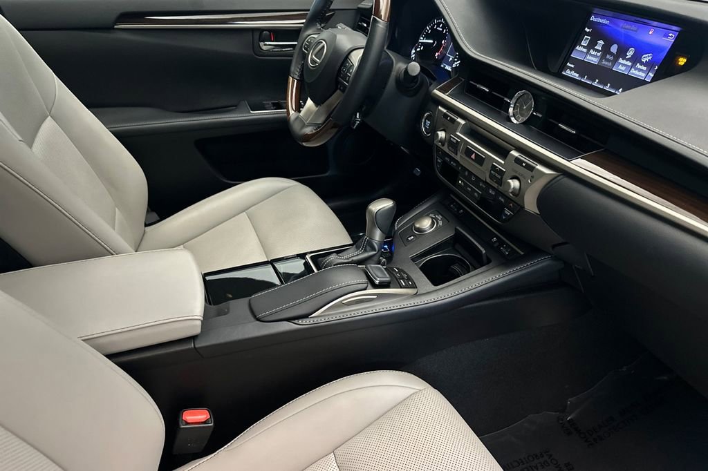 Used 2018 Lexus ES 350 w/ Navigation System Package FWD image 15