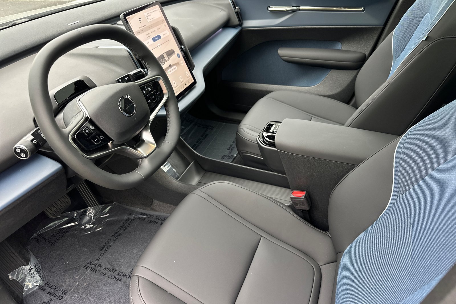 New 2026 Volvo EX30 Cross Country Ultra AWD/4WD image 7