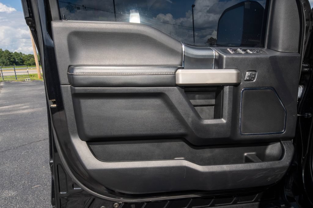 Used 2020 Ford F150 Lariat w/ Equipment Group 502A Luxury AWD/4WD image 15