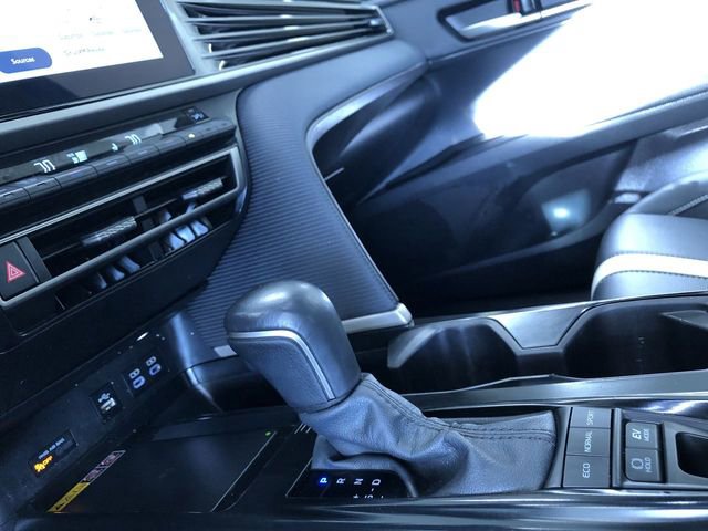 Certified 2025 Toyota Camry SE image 29