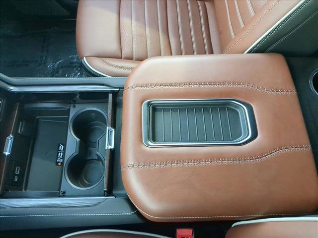 Used 2024 GMC Yukon Denali Ultimate image 15