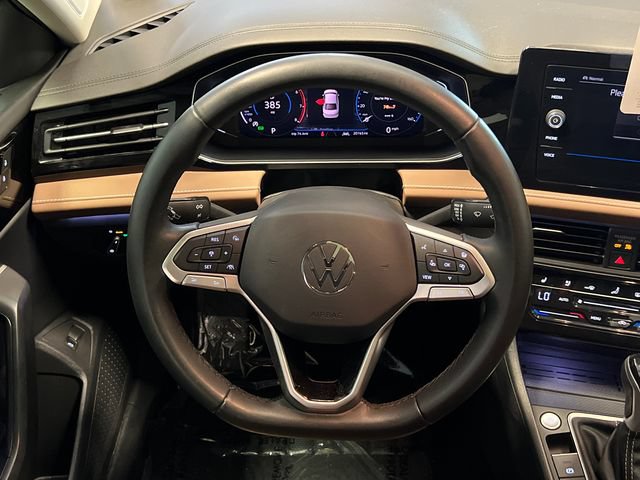 Certified 2025 Volkswagen Jetta SEL FWD image 19
