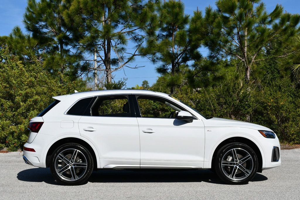 Used 2021 Audi Q5 e Premium Plus w/ Premium Plus Package image 7