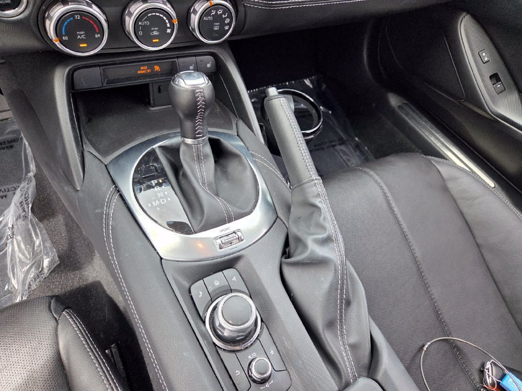 Used 2024 MAZDA MX-5 Miata Grand Touring RWD image 28