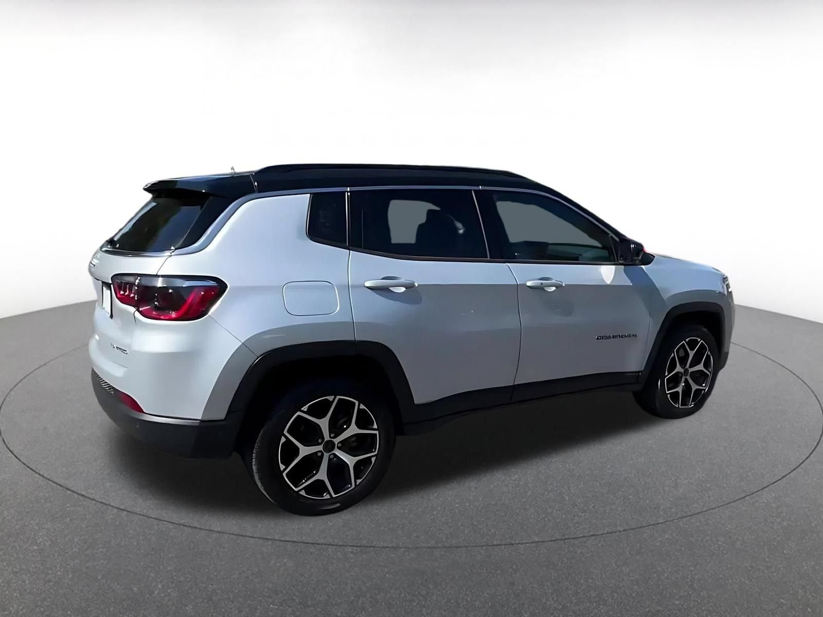 Used 2025 Jeep Compass Limited AWD/4WD image 14