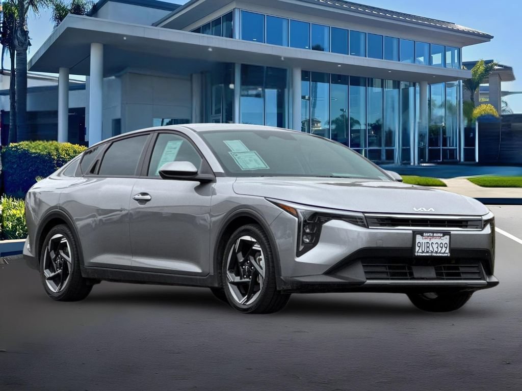 Used 2025 Kia K4 EX FWD image 2