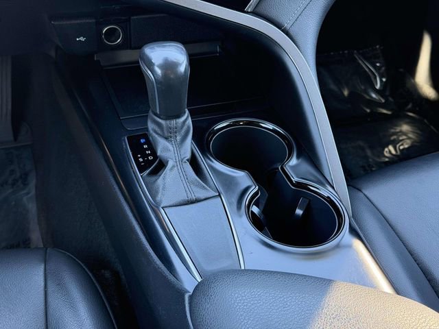 Used 2020 Toyota Camry SE image 18